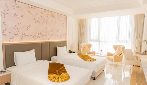 Deluxe Twin Room, City View