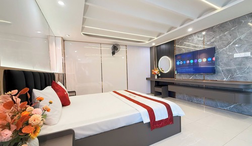 Suite Double Room City View with Bathtub