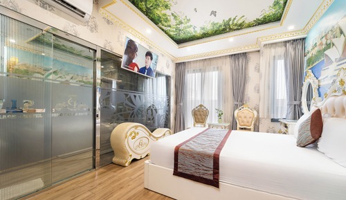 Economy Suite
