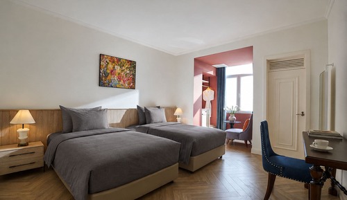 Superior Twin Room, City View