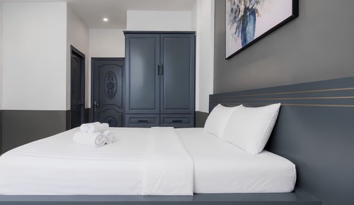 Deluxe Double or Twin Room, City View