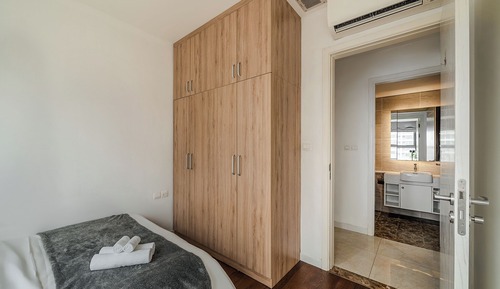 Premium Apartment, 2 Bedrooms, Balcony, City View, High Floor (15th floor above)