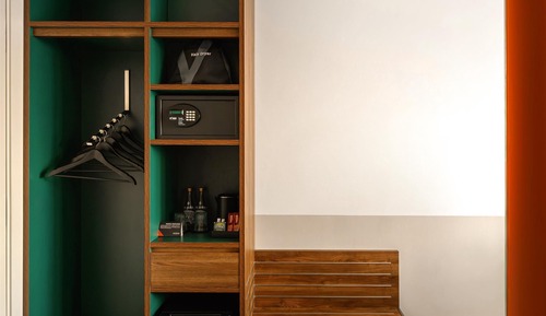 Basic Room, 1 Queen Bed