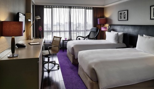 Superior Room, 2 Twin Beds, City View