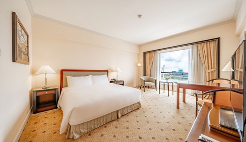 Deluxe Room, 1 King Bed, River View