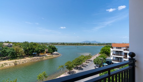 Deluxe Double or Twin Room, River View