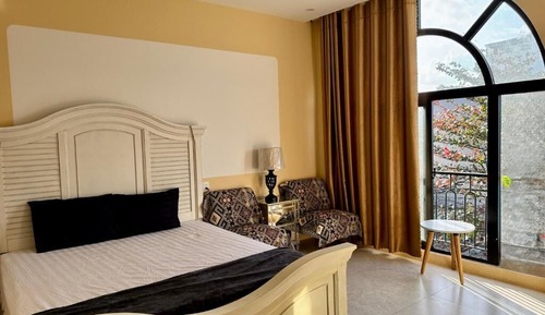 Apartment, Balcony, City View