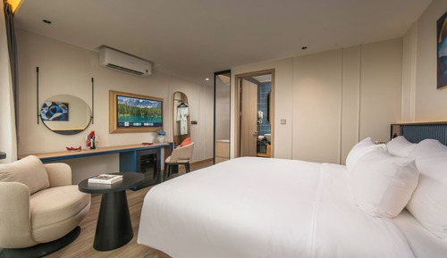  Prestige Terrace Suite - Skyline View