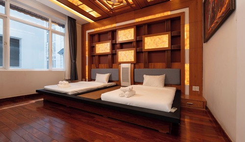 Luxury Villa, City View