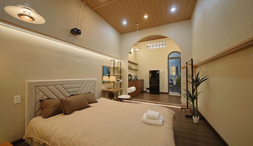 Deluxe Apartment