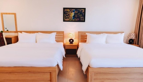 Deluxe Room, City View
