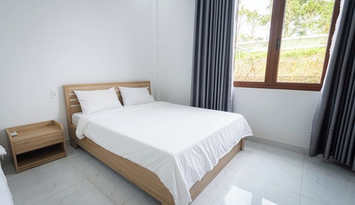 Deluxe Bungalow, Balcony, Lake View