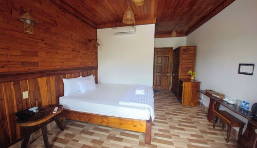 Standard Double Room, Garden View