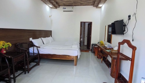 Deluxe Triple Room, Garden View