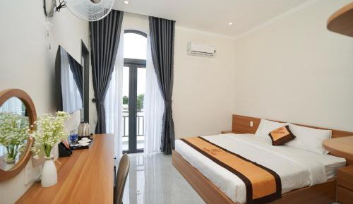 Single Room with Park View