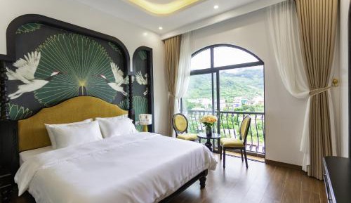 Deluxe Double Room with Balcony