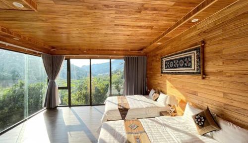 King Room with Two King Beds