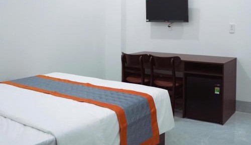 Single Room with Private Bathroom