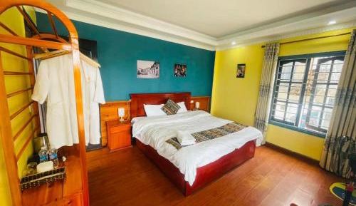 Double Room with Mountain View