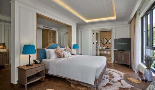 Deluxe Double Suite with One Double Bed