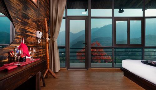 King Room with Mountain View