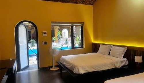 Deluxe Bungalow with Garden View