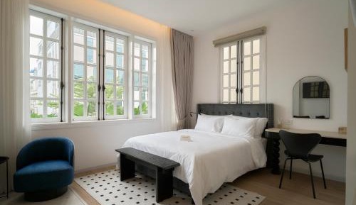 Deluxe Suite