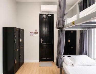Bed in 8-Bed Mixed Dormitory Room