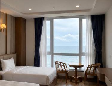 Deluxe Triple Room with Sea View