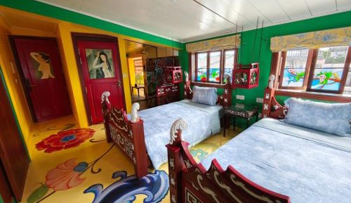 Standard Twin Room with Sofa
