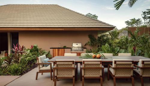 Ten-Bedroom Private Villa
