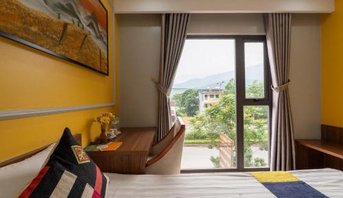 Twin Room with View