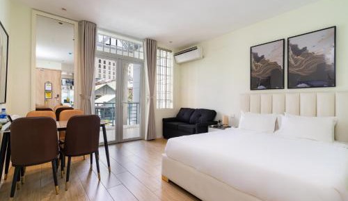 Suite with Balcony