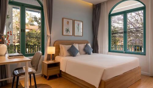 Deluxe Double Room with Balcony