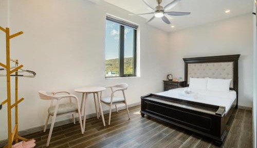 Deluxe Double Room with Sea View