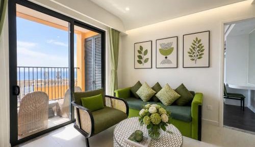 Two-Bedroom Apartment with Partial Ocean View