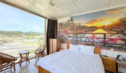 Deluxe Double Room with Bath