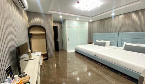 Large Double Room