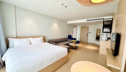 Deluxe Suite with Sea View