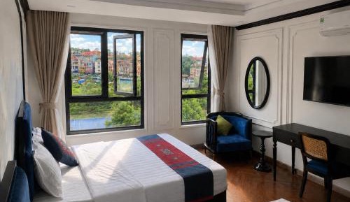 Deluxe Family Room