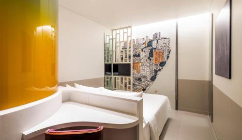 Queen Room