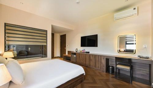 Large Double Room
