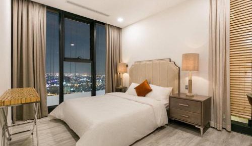 Two-Bedroom Apartment with City View