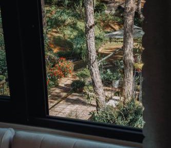 Double Room with Balcony (2 Adults + 1 Child)