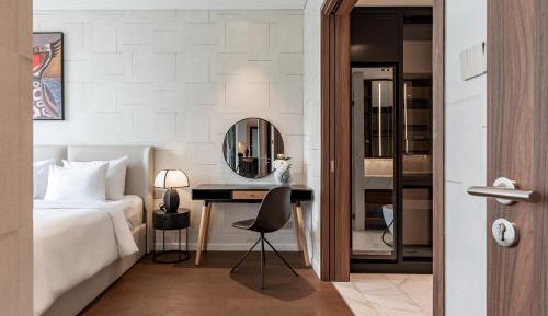 Three-Bedroom Deluxe Apartment