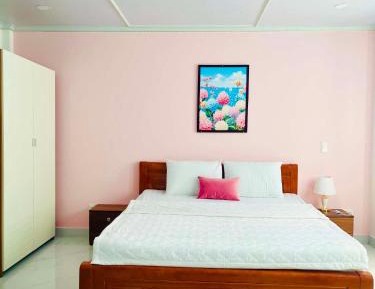Single Room with Private Bathroom