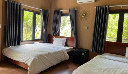 Quadruple Room with Terrace