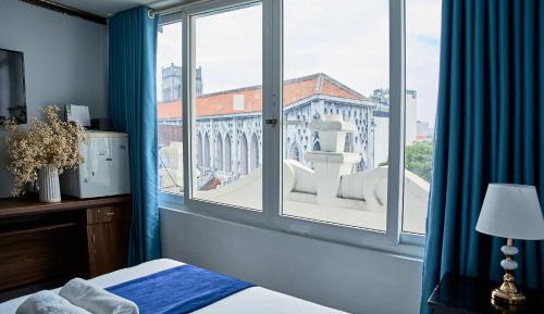 Suite with City View