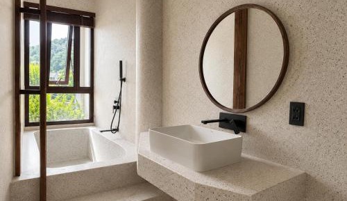 Deluxe Double Room with Bath