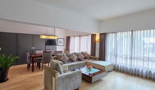 One-Bedroom King Suite with City View and Club Millésime Access